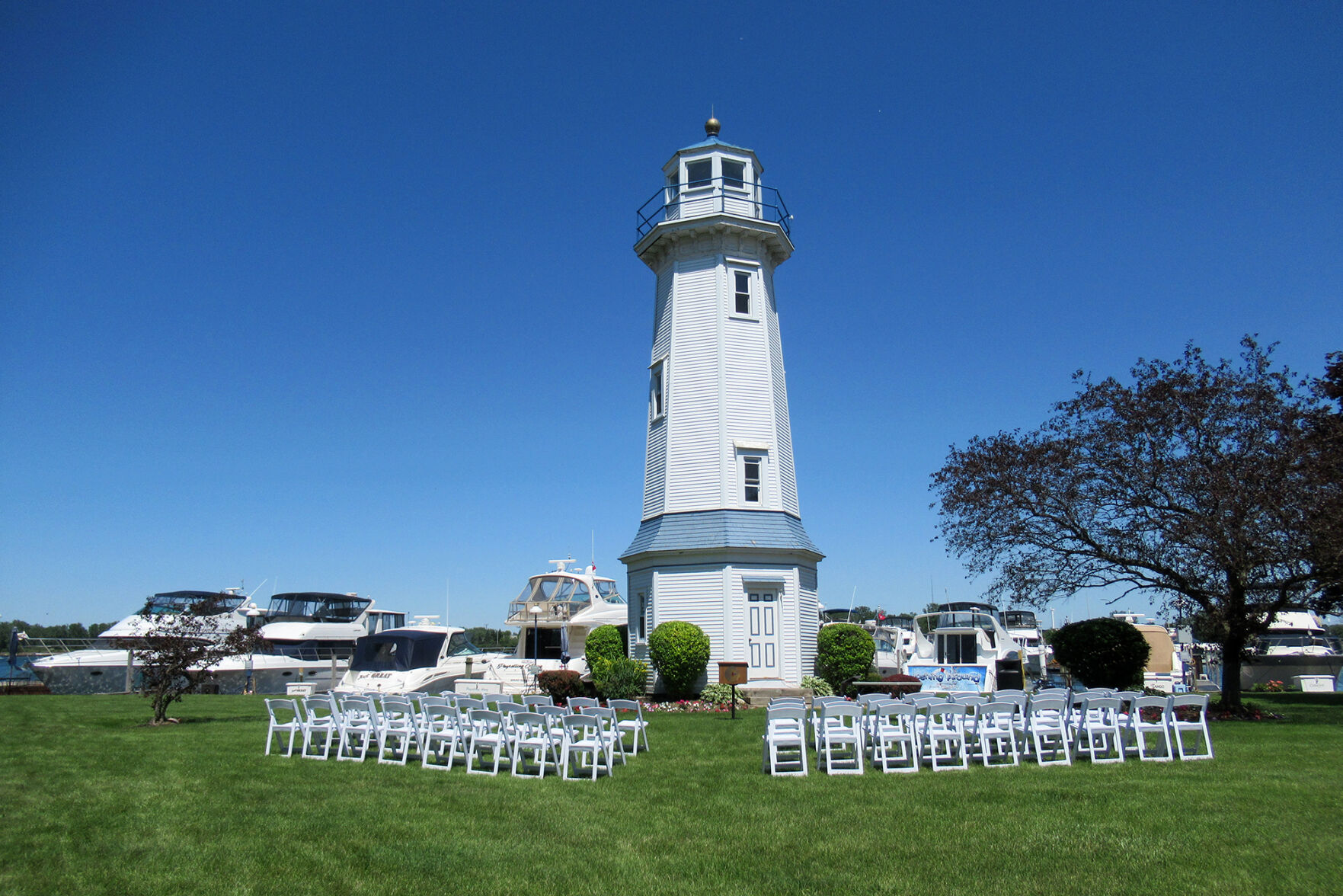 Buffalo-Launch-Club-lighthouse.jpg